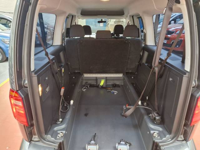 2017 Volkswagen Caddy Maxi Life 2.0 2WHEELCHAIR ACCESSIBLE .0 TDI 5dr DSG