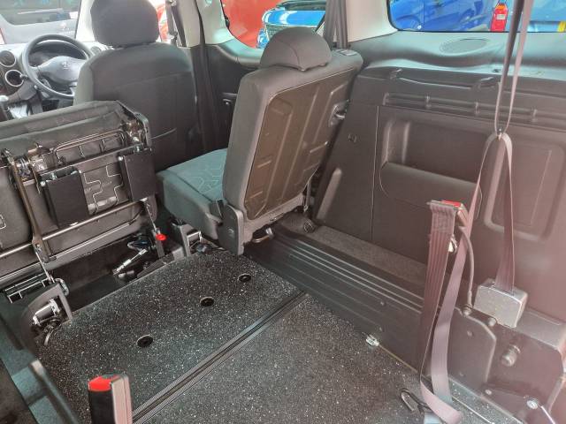 2017 Peugeot Partner 1.6 WHEELCHAIR ACCESSIBLE HORIZON RS