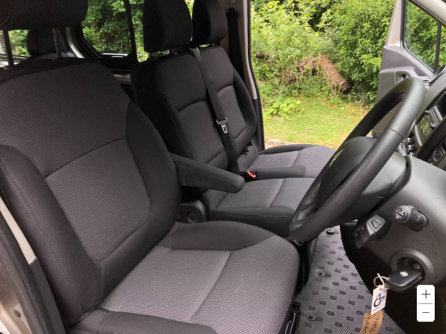 2020 Renault Trafic 2.0 WHEELCHAIR ACCESSIBLE SL28 ENERGY DCi