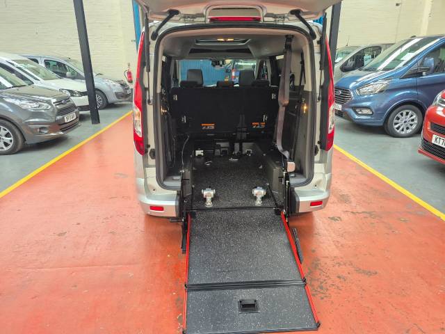 2020 Ford Grand Tourneo Connect WHEELCHAIR ACCESSIBLE 1.5 EcoBlue 120 Titanium 5dr