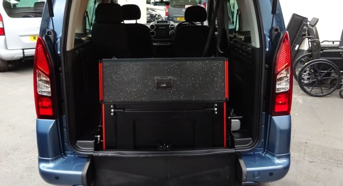 WAV Vehicles – Rear vs Side Entry