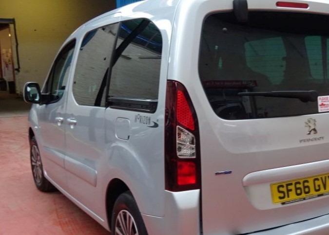 Isofix discount peugeot partner